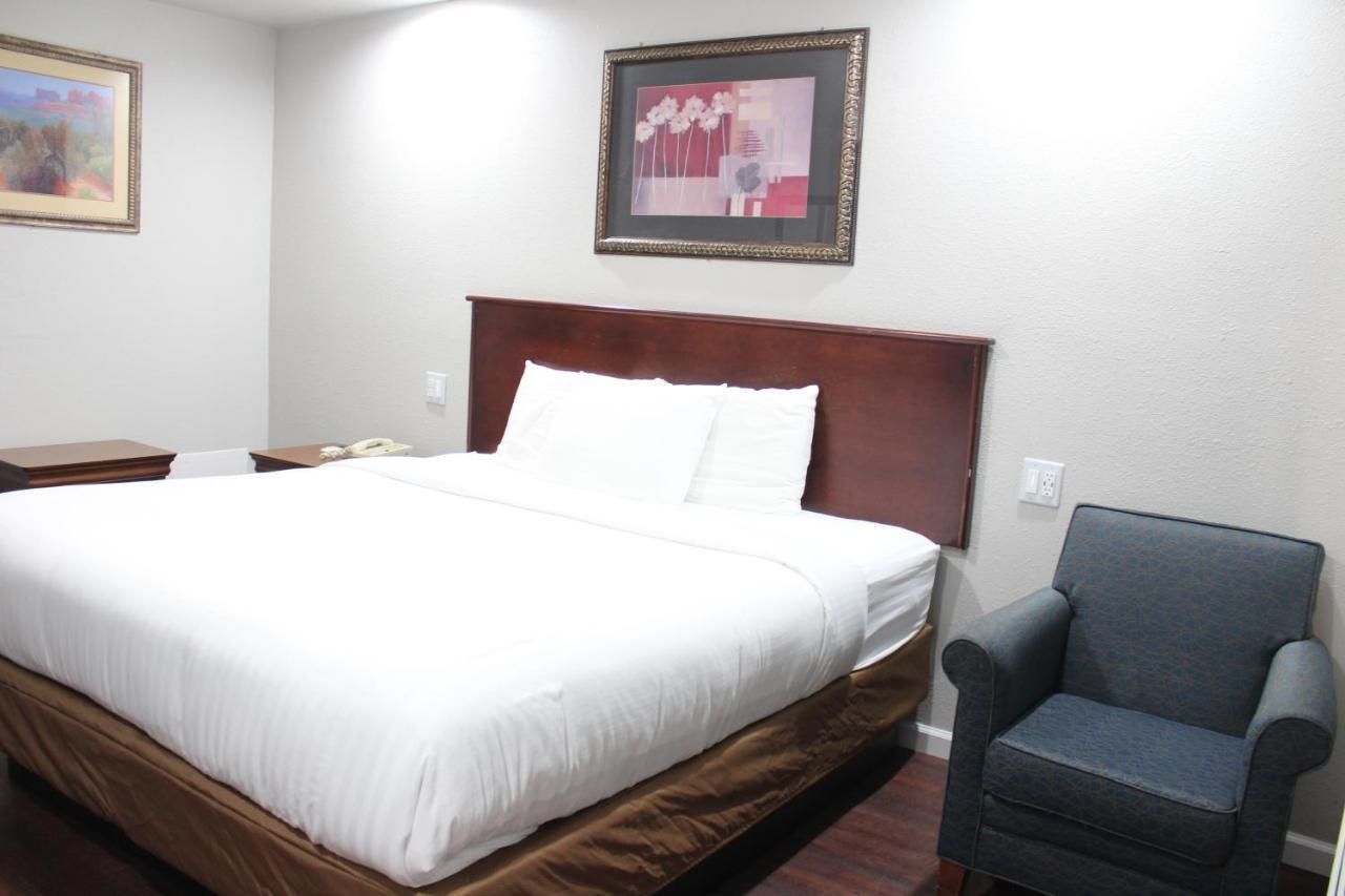 Thunderbird Vegas/ New Mexico Hotel 2*
