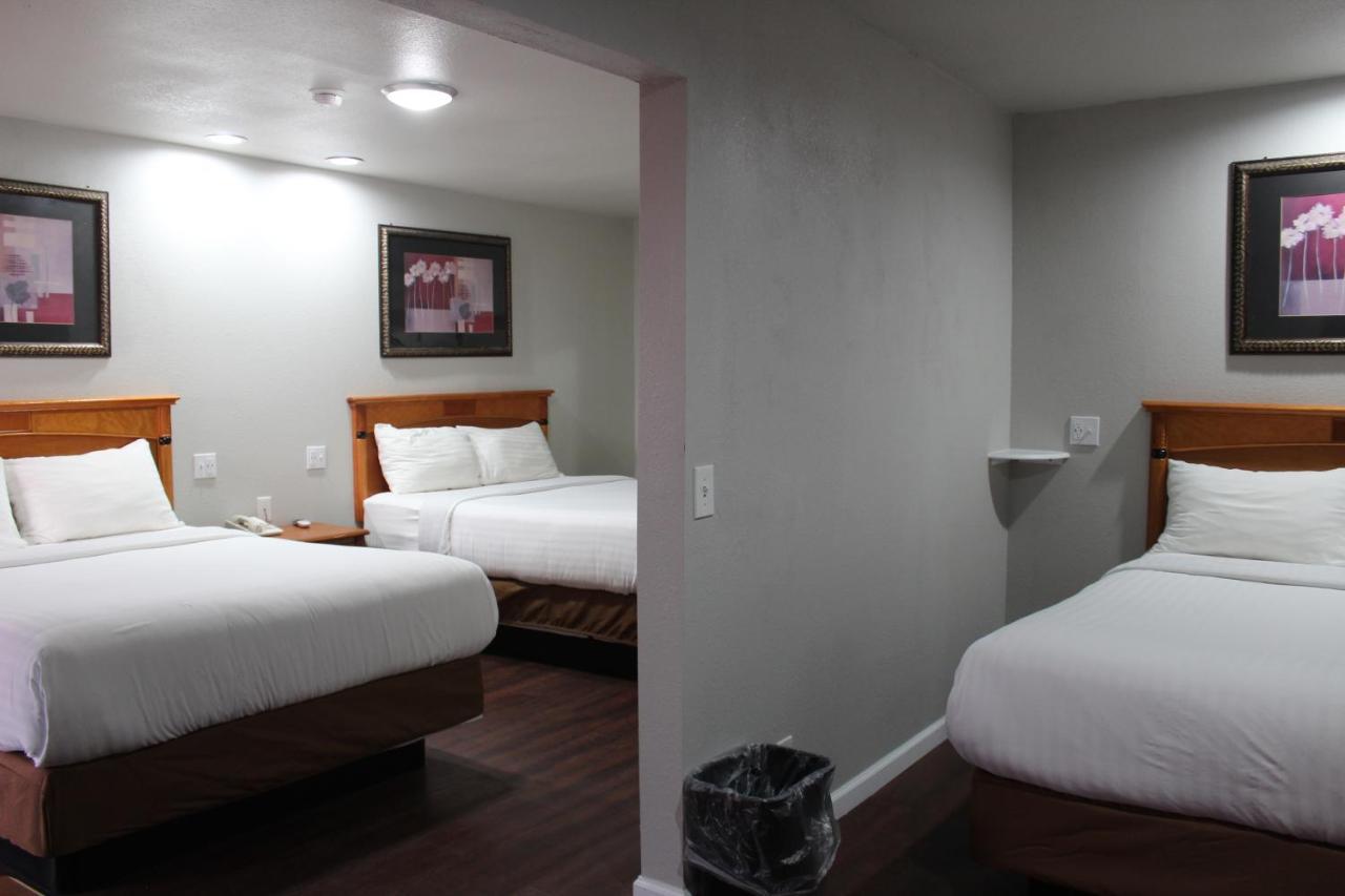 Thunderbird Vegas/ New Mexico 2*